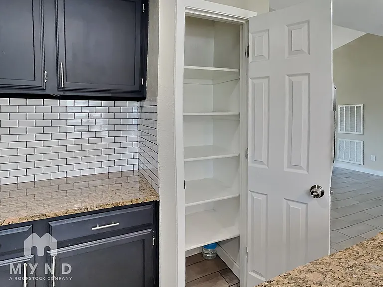 3732 Farm Field Ln — Photo 6