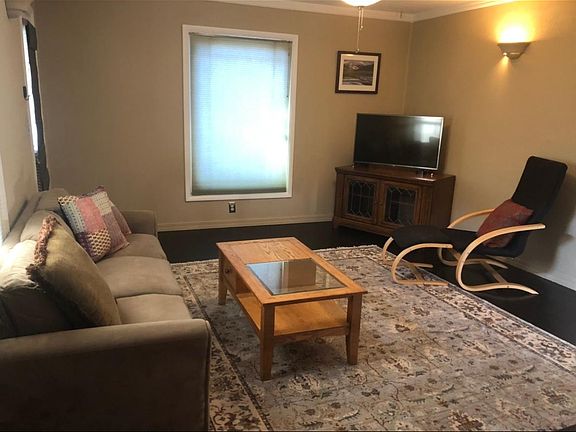 5th image of 634 Longstaff St
