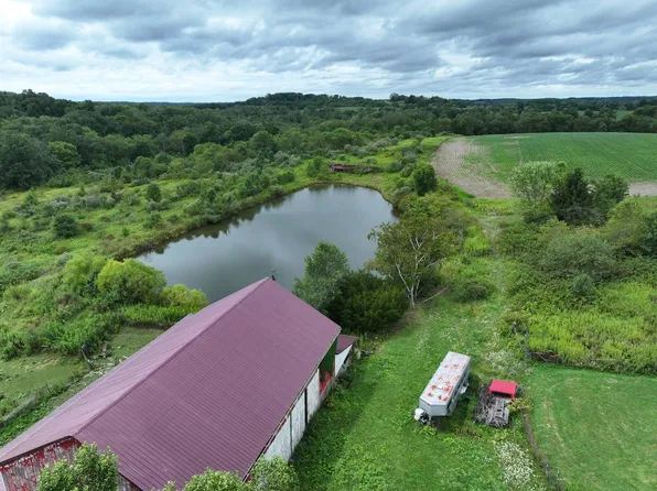 619 Sunset Dr, Butler, PA 16001