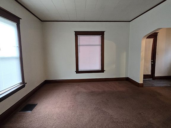 2nd image of 1221 Emerald Ave