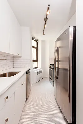 Rented by Mirador Real Estate | media 11