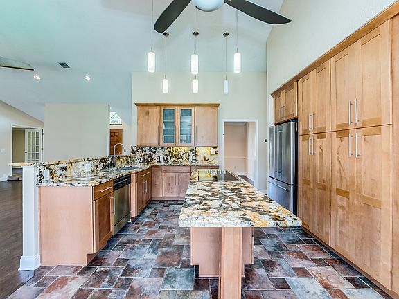 3rd image of 3311 Derek Ct