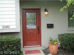 3rd image of 21961 Sherwood Dr