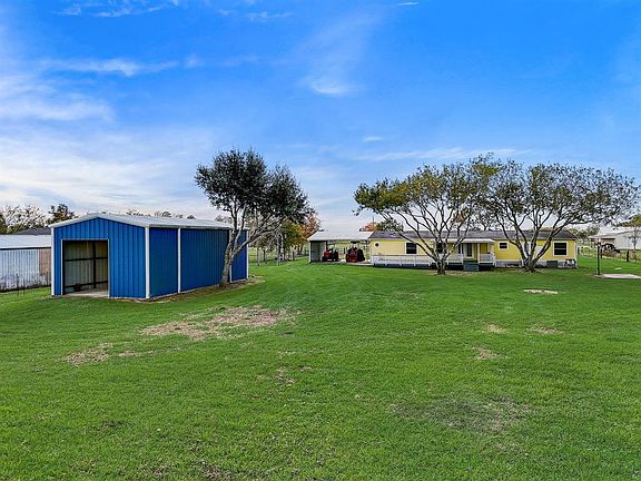 2nd image of 3711 County Road 211