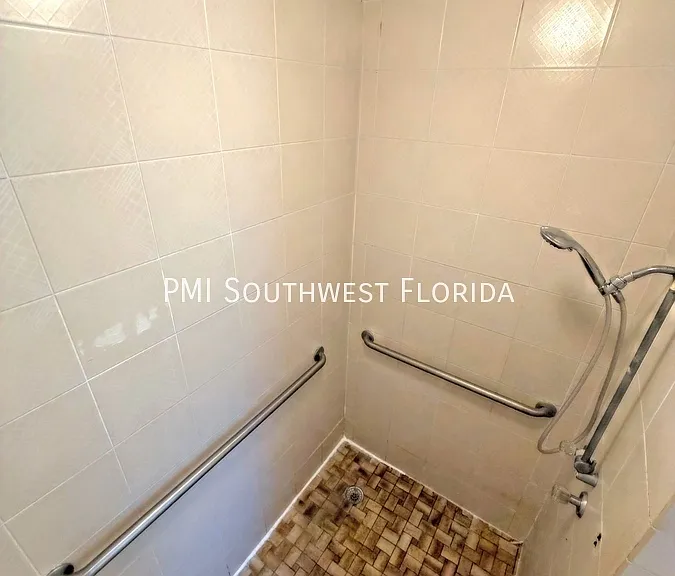 566 S Pelican Dr — Photo 19