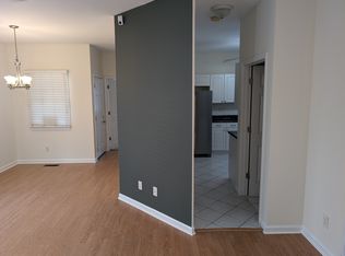 635 E Henry St #635, Savannah, GA 31401