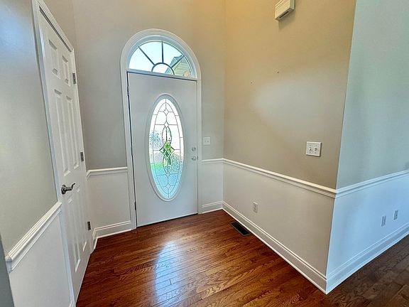 5th image of 2650 Plantation Dr