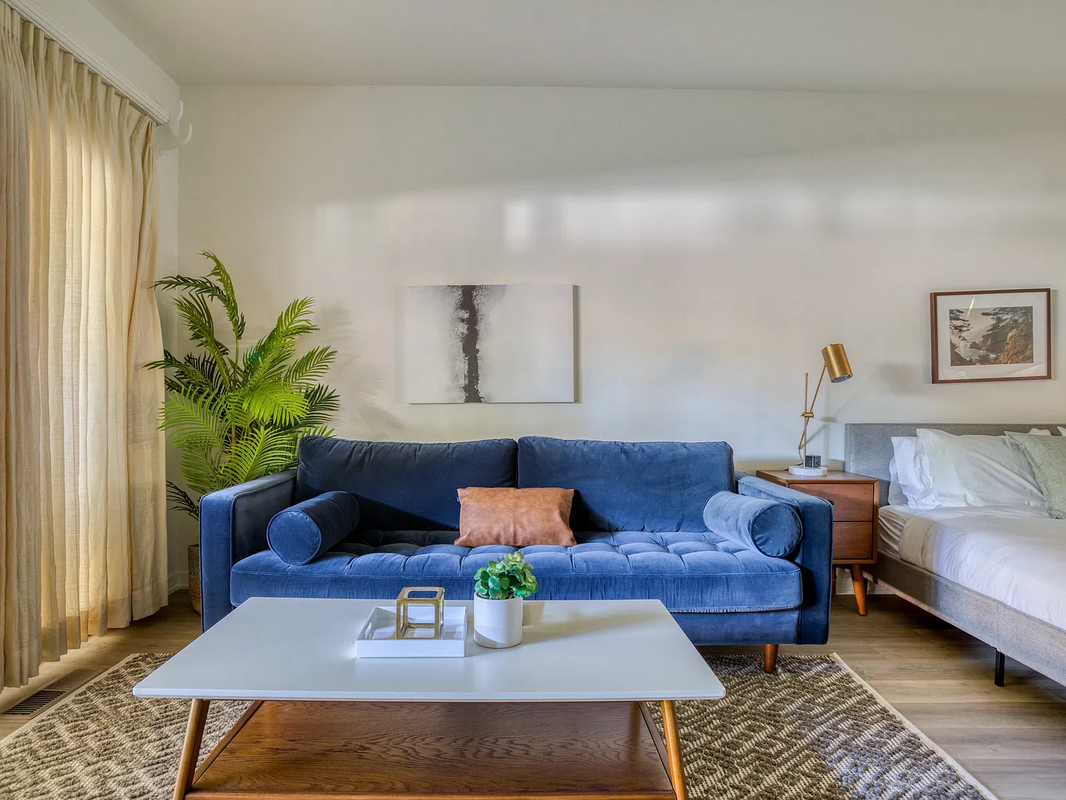 Studio, 550 sqft, $3,100 — Photo 4