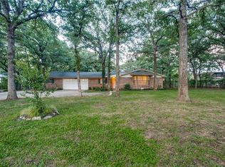 6097 Carey Rd, Fort Worth, TX 76140