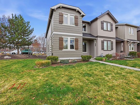 2nd image of 3249 SW 28th St