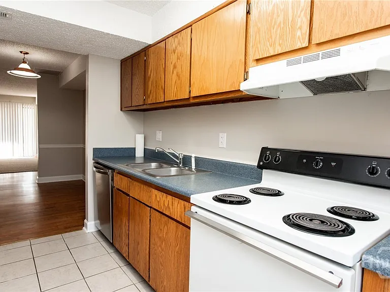 290 Appleby Dr #252 — Photo 6