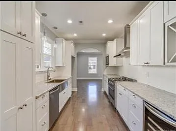 414 Katonah Ave — Photo 5