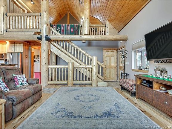 4th image of 430 Parkview Dr