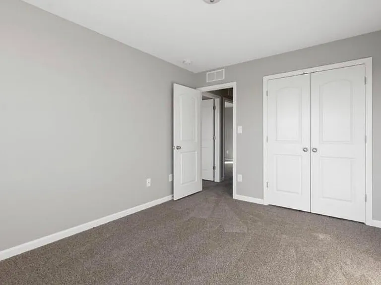 8028 Driftwood Loop — Photo 7