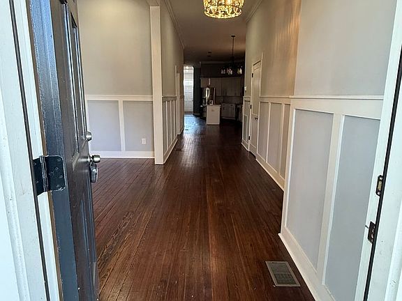 2nd image of 217 W 36th St