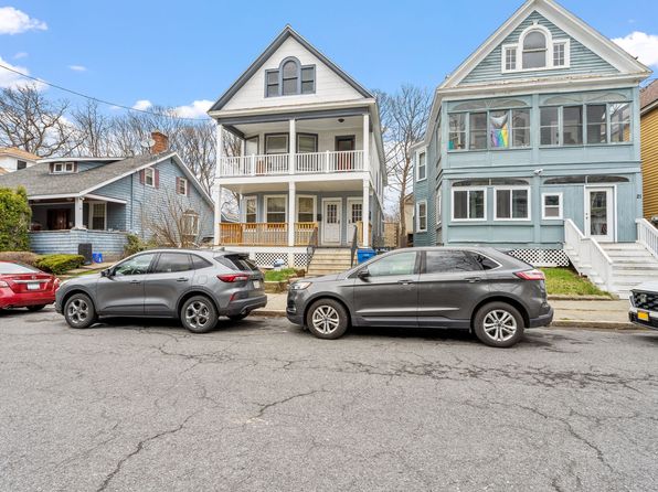 23 Magnolia Ter APT 2, Albany, NY 12209