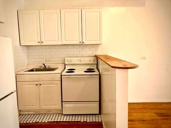 3rd image of 4823 4th Ave #4A