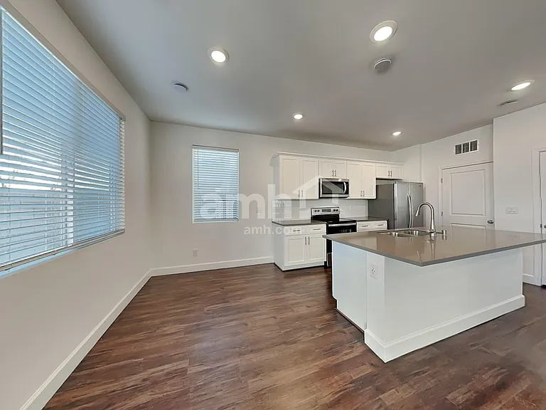 2742 Hot Cider Ave — Photo 5
