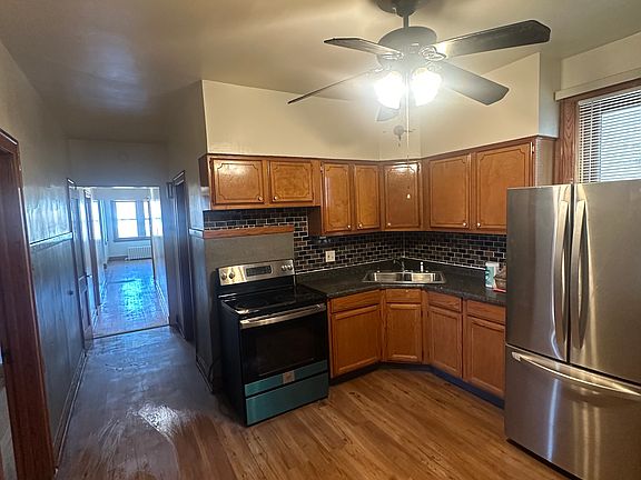 5th image of 5838 S Campbell Ave #2