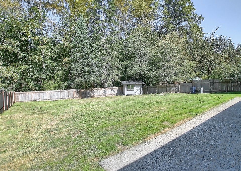 1st image of 21304 NE 61st St