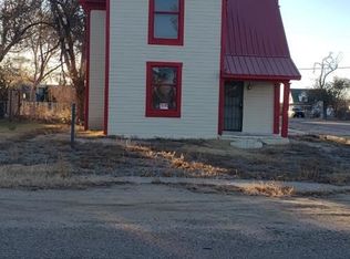 404 Iowa St, Sugar City, CO 81076
