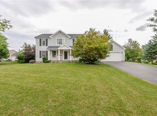 1 Yankee Ct, Rochester, NY 14624