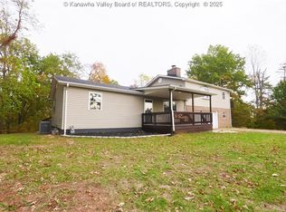 35 Sapphire Rd, Saint Albans, WV 25177