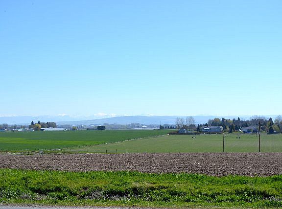 3rd image of 2397 N 35 W