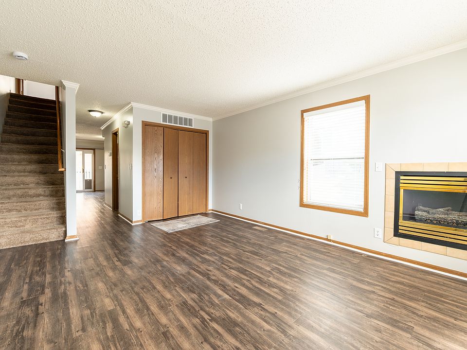 Living Room with Fireplace
