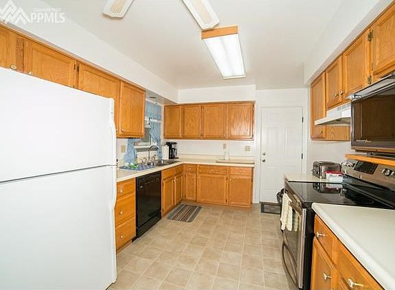 Kitchen has been updated w/ new flooring.
