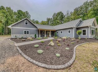 6514 S Leggate Rd, Superior, WI 54880