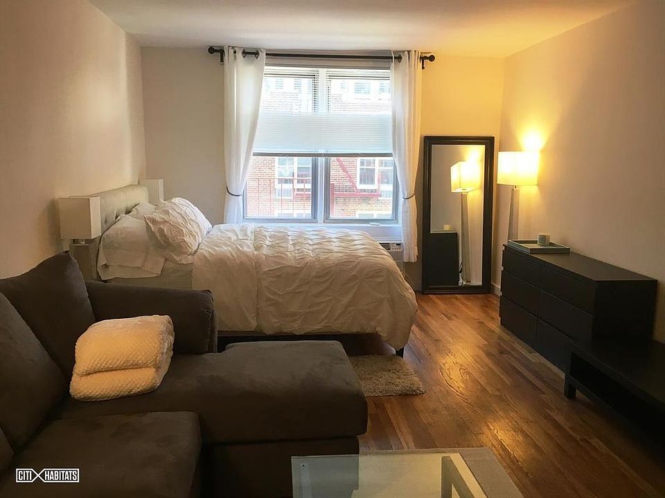2nd image of 22 W 14th St #6PN