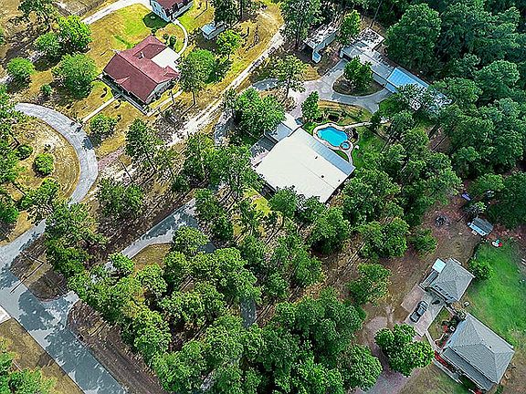 3rd image of 31111 N Cripple Creek Dr