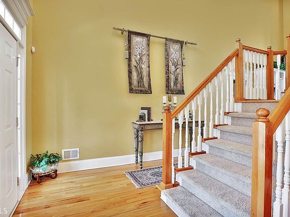 4th image of 206 Brookstone Dr