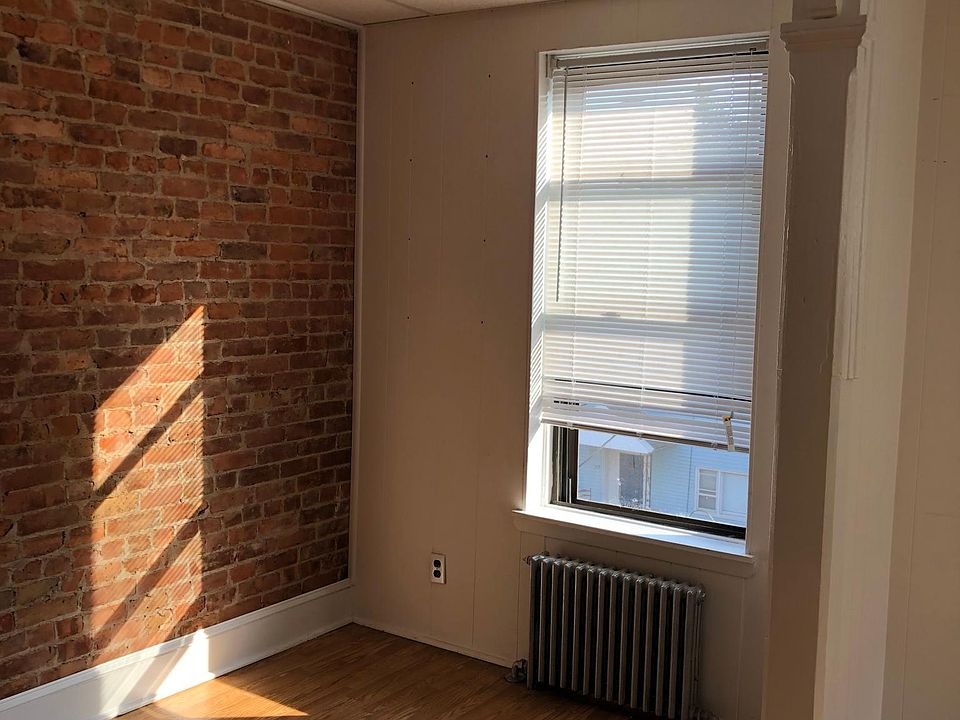 Bedroom L shape.