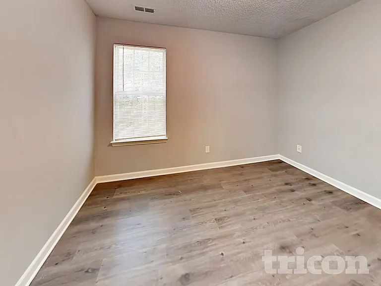 1206 Grass Meadows Ct — Photo 9