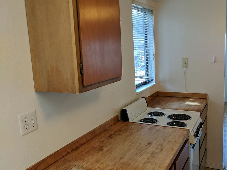 5720A Claremont Ave #A — Photo 3