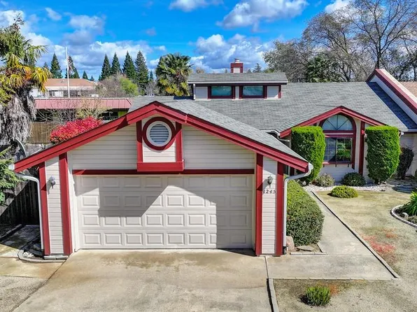 1245 Saddle Ct, Auburn, CA 95603