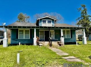 2227 Edgewood Dr, Baton Rouge, LA 70802