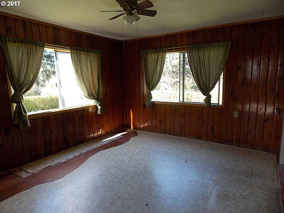 2nd image of 91459 Spaw Ln
