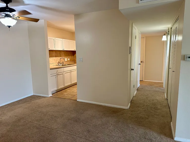 20A Kingery Quarter #202 — Photo 7