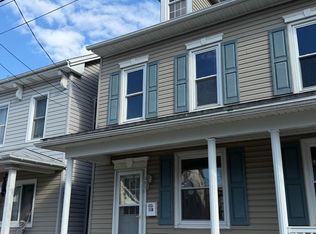 119 N Robeson St, Robesonia, PA 19551