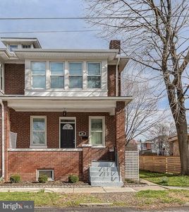 210 Lewis St, Harrisburg, PA, 17110