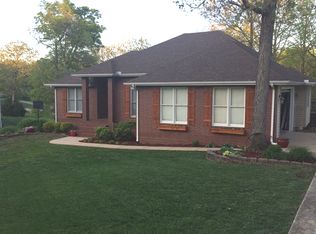 404 Bobwhite Ln, West Plains, MO 65775