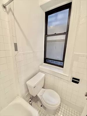 4th image of 245 E 94th St #2