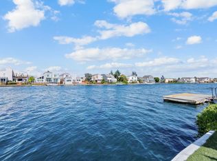 121 Flying Mist Isle, Foster City, CA 94404