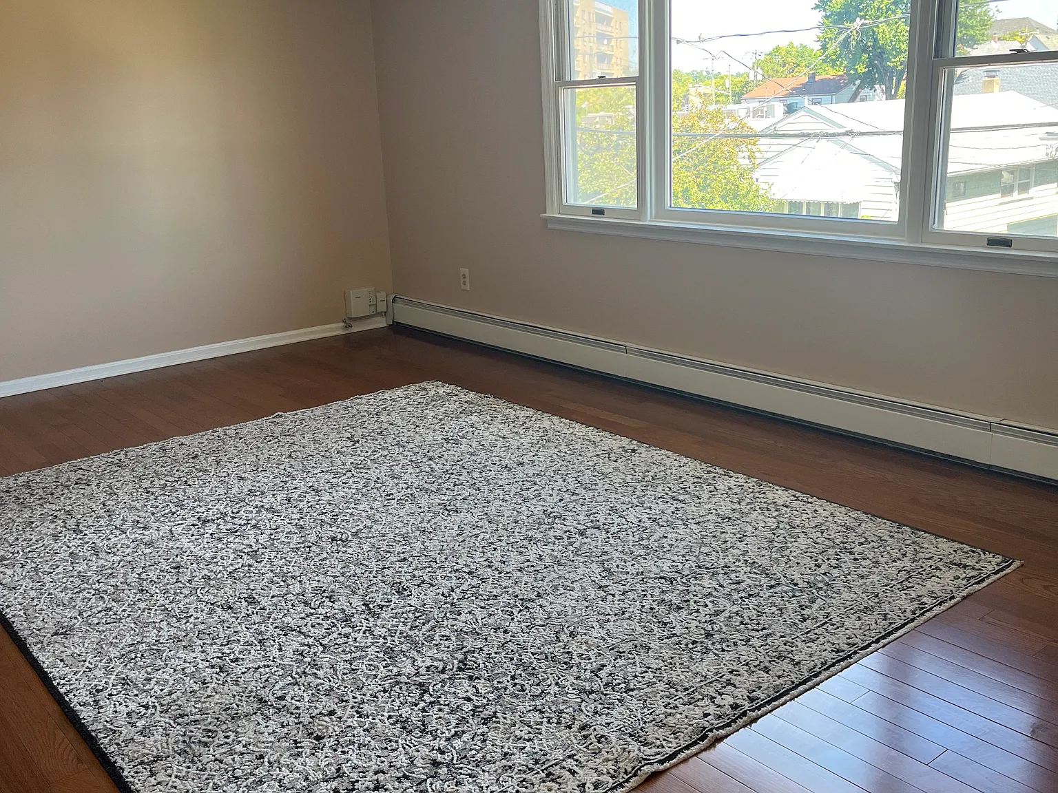 3 bed, 2000 sqft, $2,650 — Photo 3