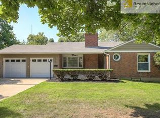 2707 W 47th Ter, Westwood, KS 66205