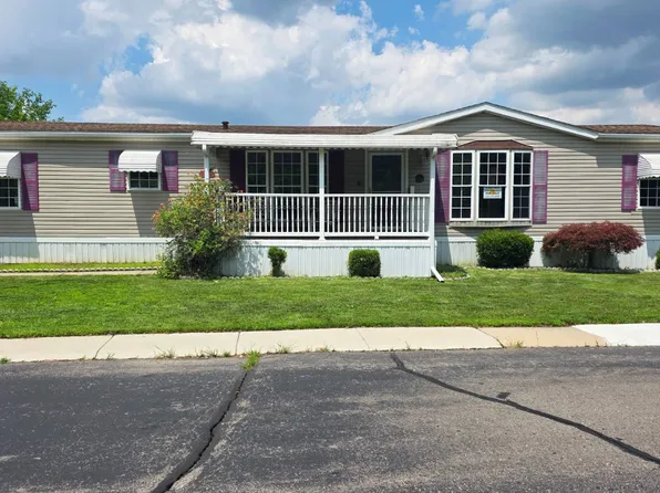 17874 Dennis St, Brownstown, MI 48174