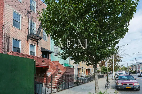 Rented by Zone Corp | media 20